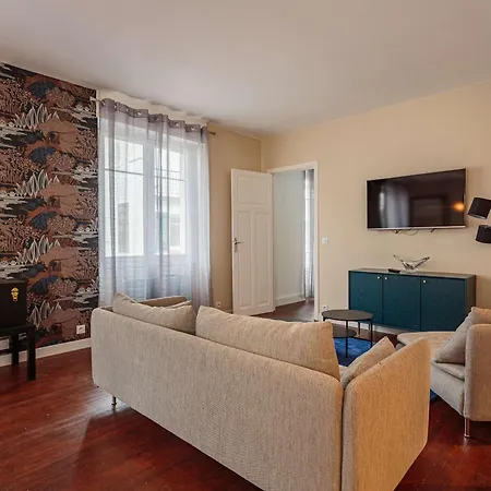 Apartment Bel Moderne A 2 Pas De La Et Rue Pietonne, Centre-ville, Calme, Wifi Inclus - Fr-1-4-692 *