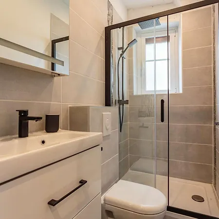 Bel Moderne A 2 Pas De La Et Rue Pietonne, Centre-ville, Calme, Wifi Inclus - Fr-1-4-692 *