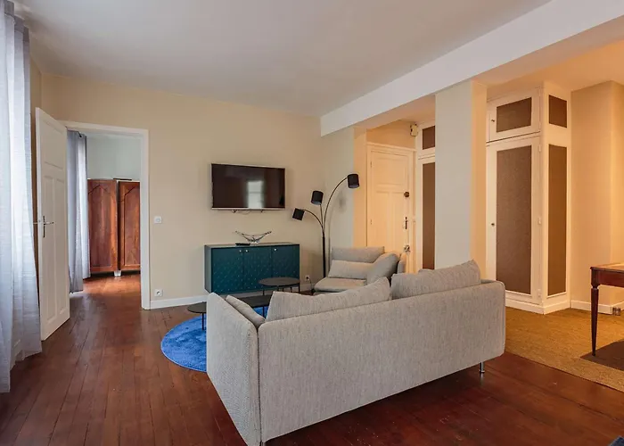 Bel Moderne A 2 Pas De La Et Rue Pietonne, Centre-ville, Calme, Wifi Inclus - Fr-1-4-692