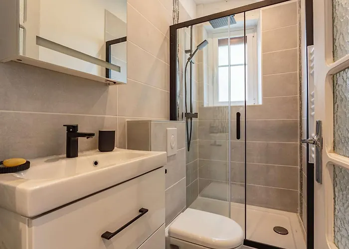 Bel Moderne A 2 Pas De La Et Rue Pietonne, Centre-ville, Calme, Wifi Inclus - Fr-1-4-692 *